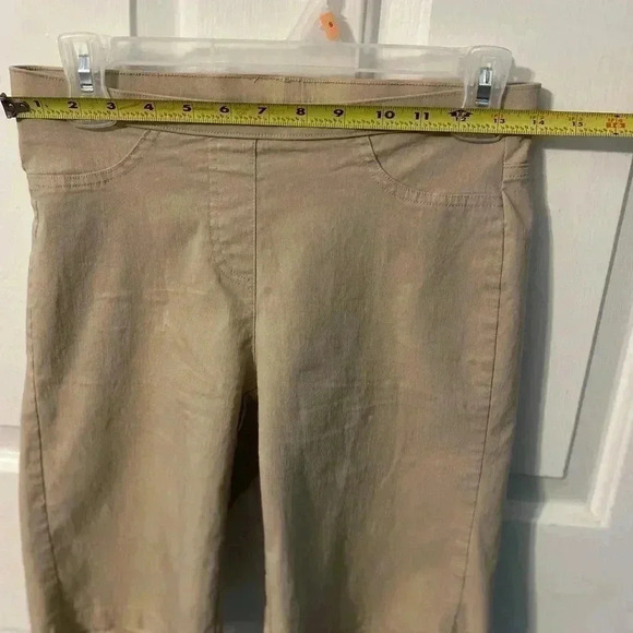 Women’s Khaki Stretch‎ Chino Shorts Size Small - Picture 4 of 6